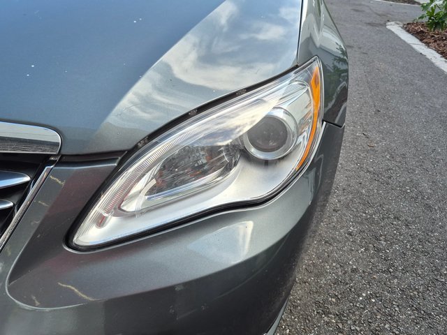 Used 2013 Chrysler 200 Limited FWD image 6