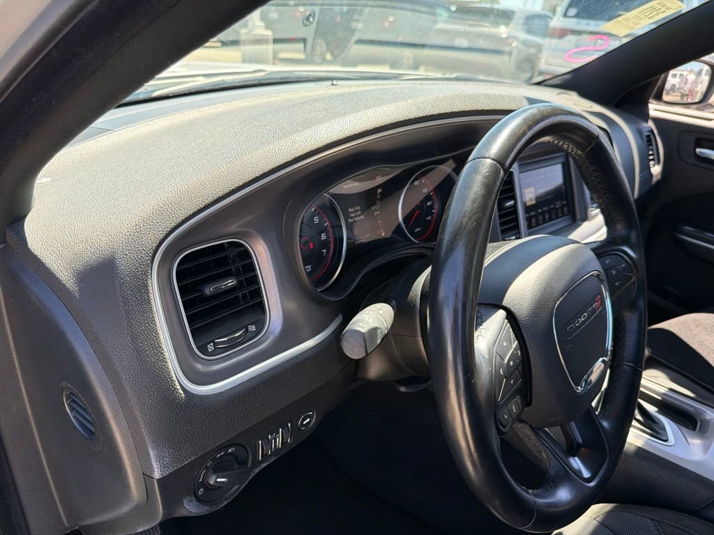 Used 2022 Dodge Charger SXT RWD image 13