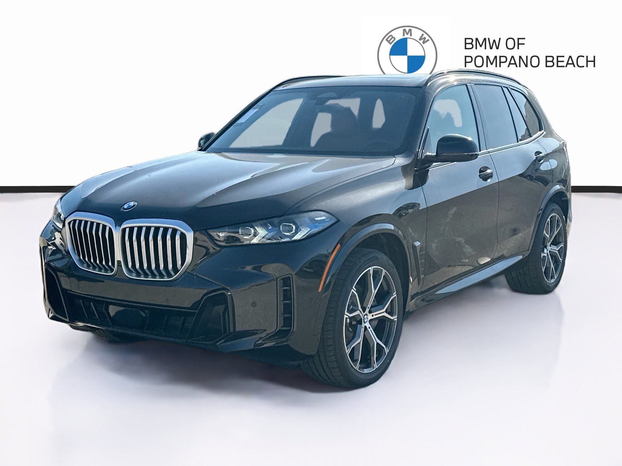 New 2026 BMW X5 xDrive40i w/ M Sport Package AWD/4WD image 3