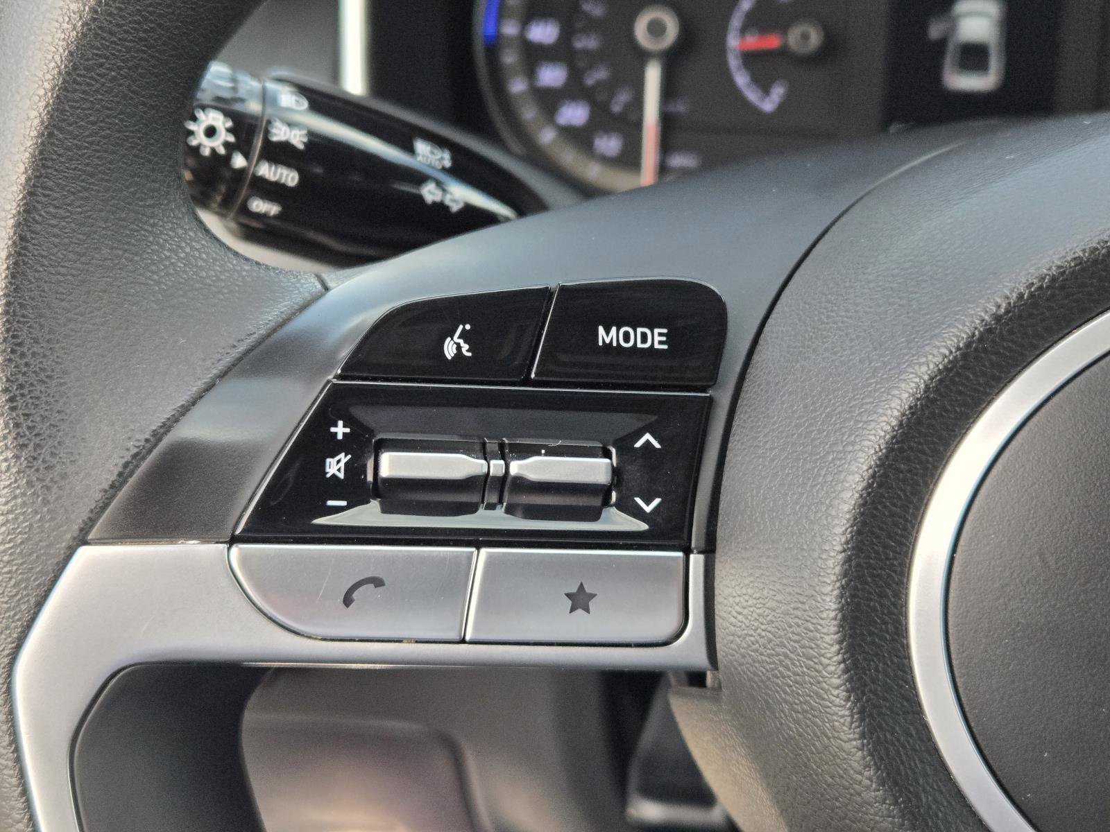 Used 2024 Hyundai Santa Cruz SEL FWD image 16