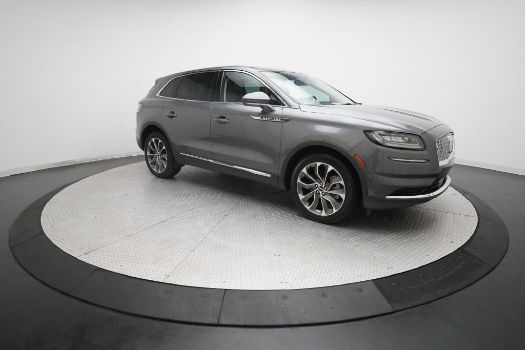 Used 2023 Lincoln Nautilus Reserve w/ Luxury Package AWD/4WD image 36