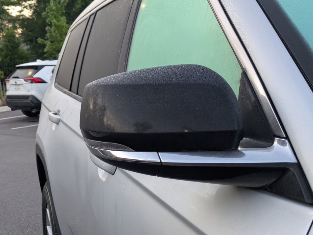 Used 2021 Jeep Grand Cherokee L Limited AWD/4WD image 12