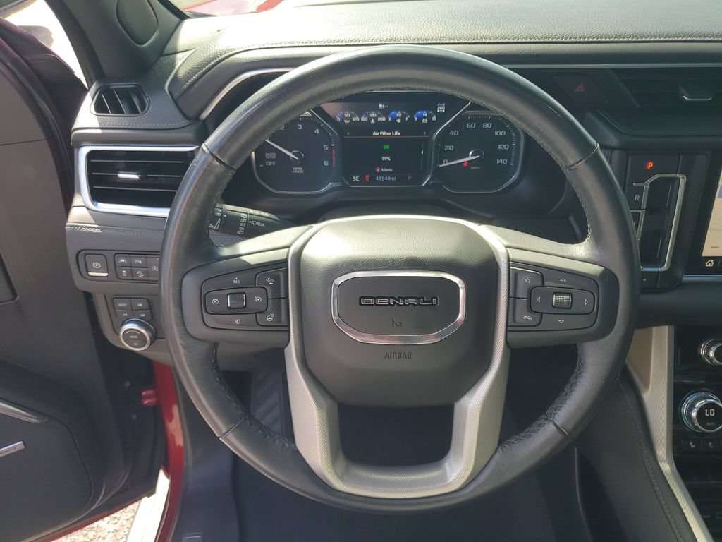 Used 2021 GMC Yukon XL Denali w/ Denali Ultimate Package AWD/4WD image 13