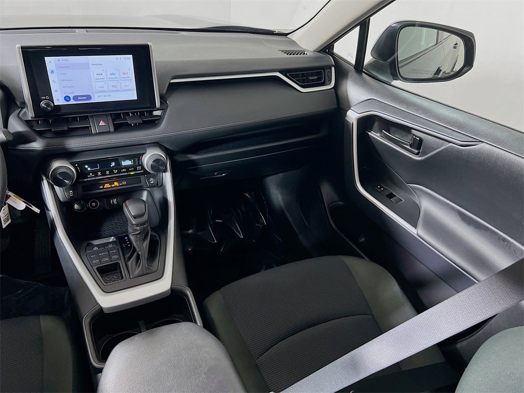 Certified 2025 Toyota RAV4 LE image 21