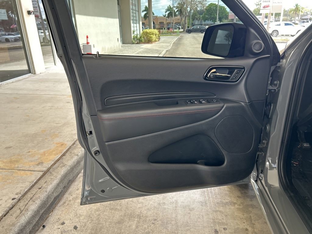 Used 2023 Dodge Durango GT image 40