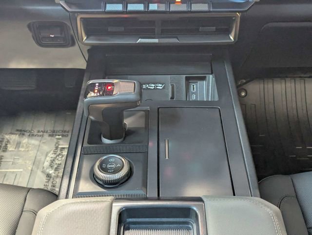 Used 2024 GMC Hummer EV 2X w/ LPO, Illumination Package image 12