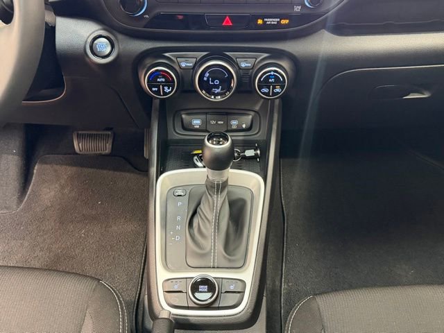 Used 2026 Hyundai Venue SEL FWD image 15