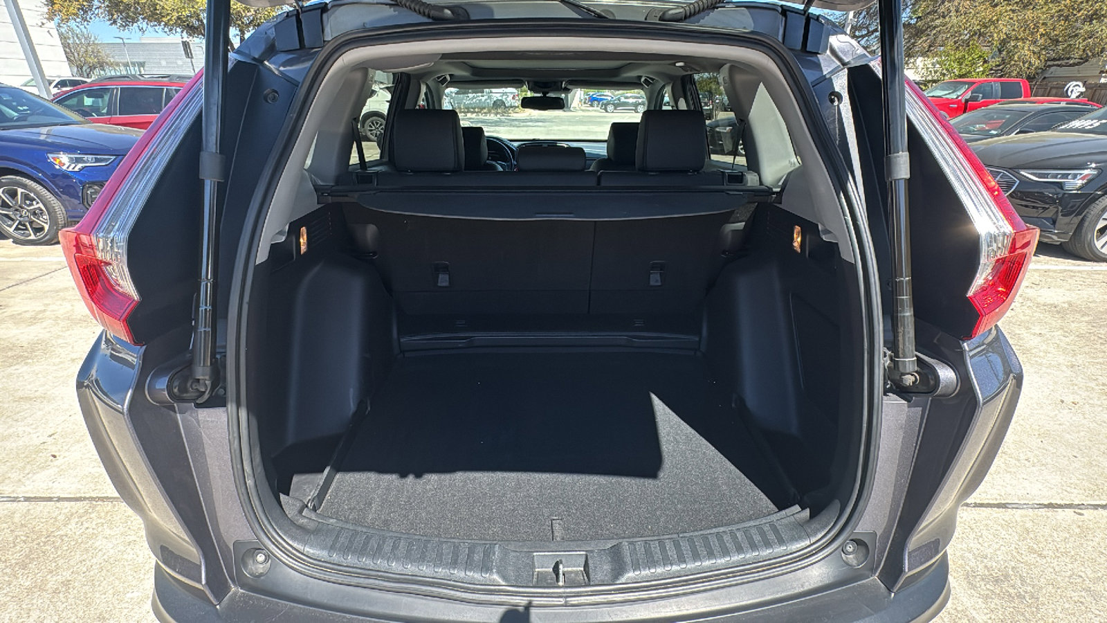Used 2019 Honda CR-V Touring image 24