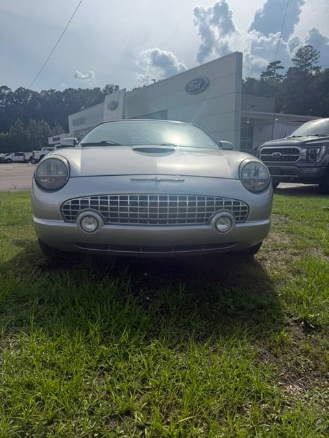 Used 2005 Ford Thunderbird RWD image 3