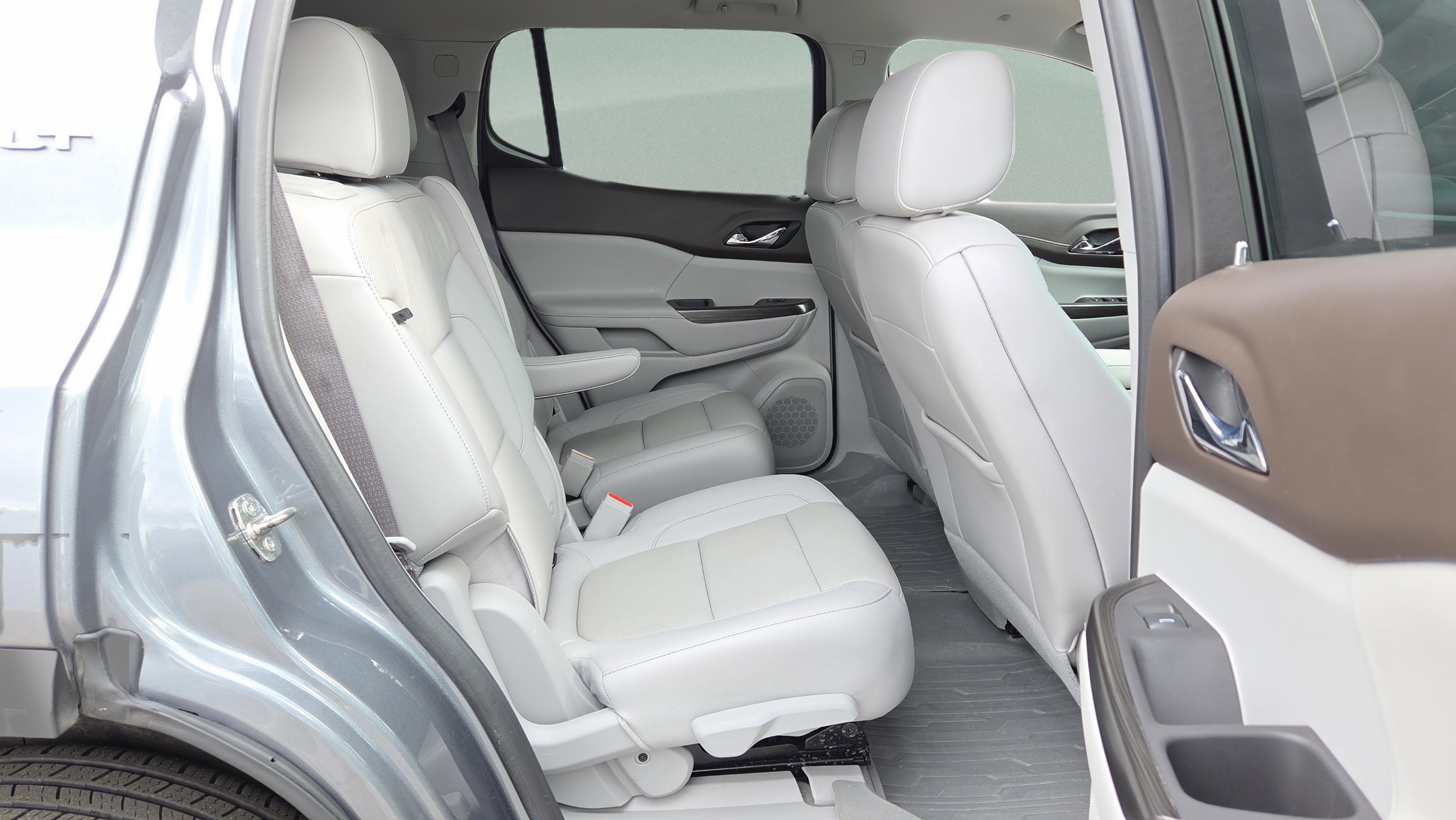 Used 2022 GMC Acadia SLT w/ Technology Package image 23