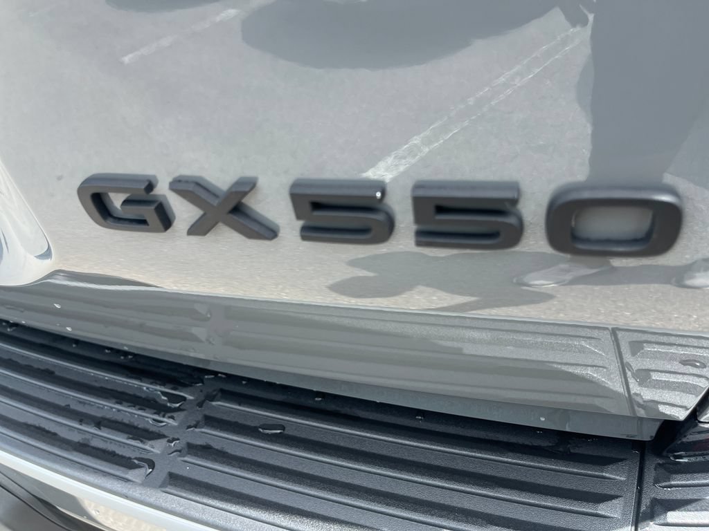 Used 2025 Lexus GX 550 w/ Accessory Package (Z1) AWD/4WD image 42