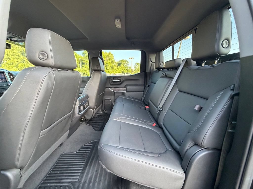 Used 2022 Chevrolet Silverado 1500 LTZ w/ LTZ Convenience Package II AWD/4WD image 17