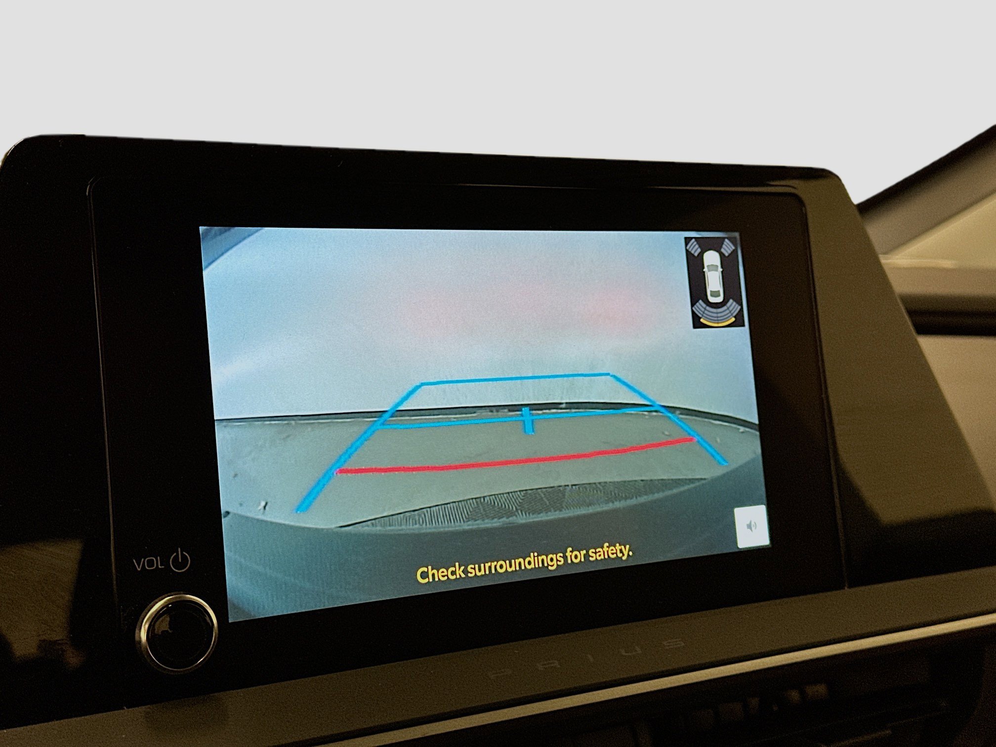 Used 2025 Toyota Prius Plug-In Hybrid image 23