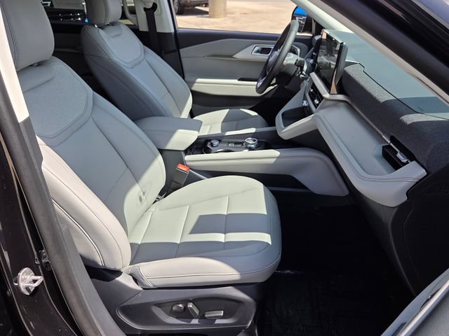 New 2026 Ford Explorer Active w/ Active Comfort Package AWD/4WD image 16