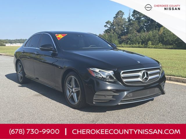 Used 2017 Mercedes-Benz E 300 4MATIC image 1