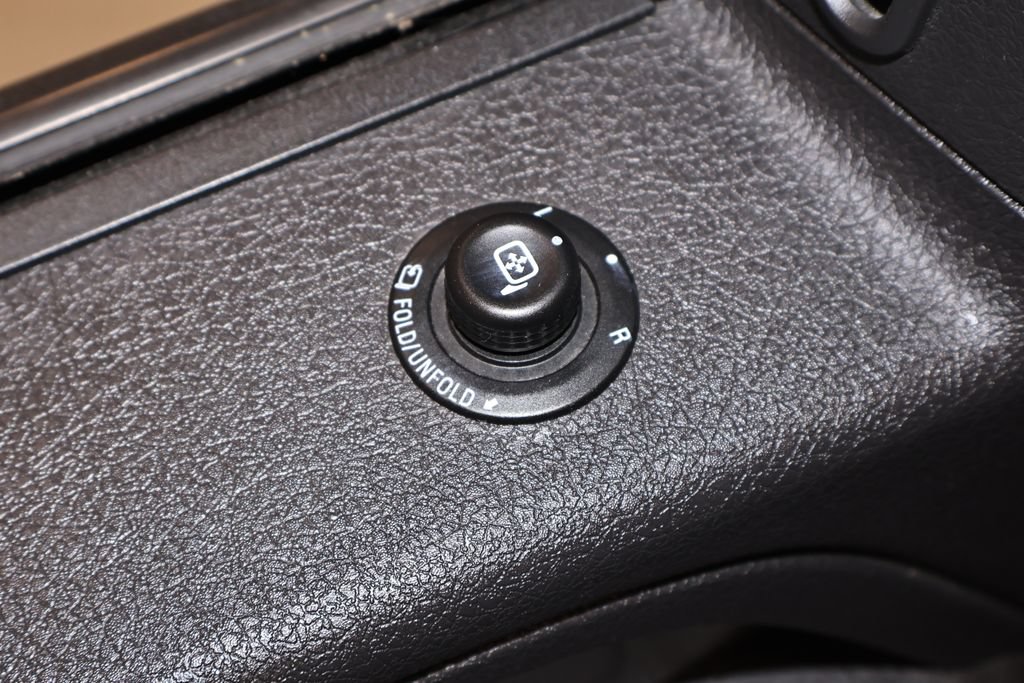 Used 2014 Ford F150 FX4 w/ Equipment Group 402A Luxury AWD/4WD image 11