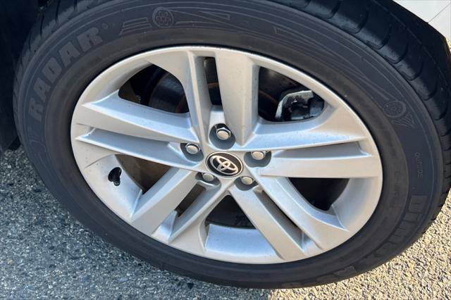 Certified 2019 Toyota Corolla SE image 18