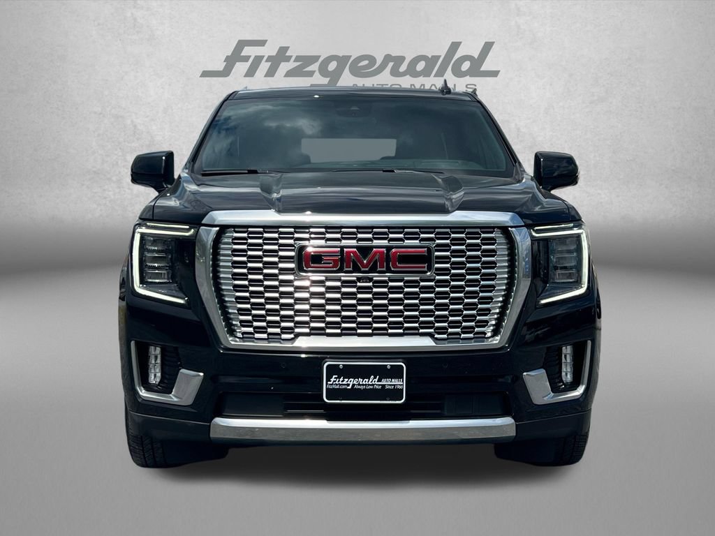 Used 2024 GMC Yukon Denali w/ Advanced Technology Package AWD/4WD image 6