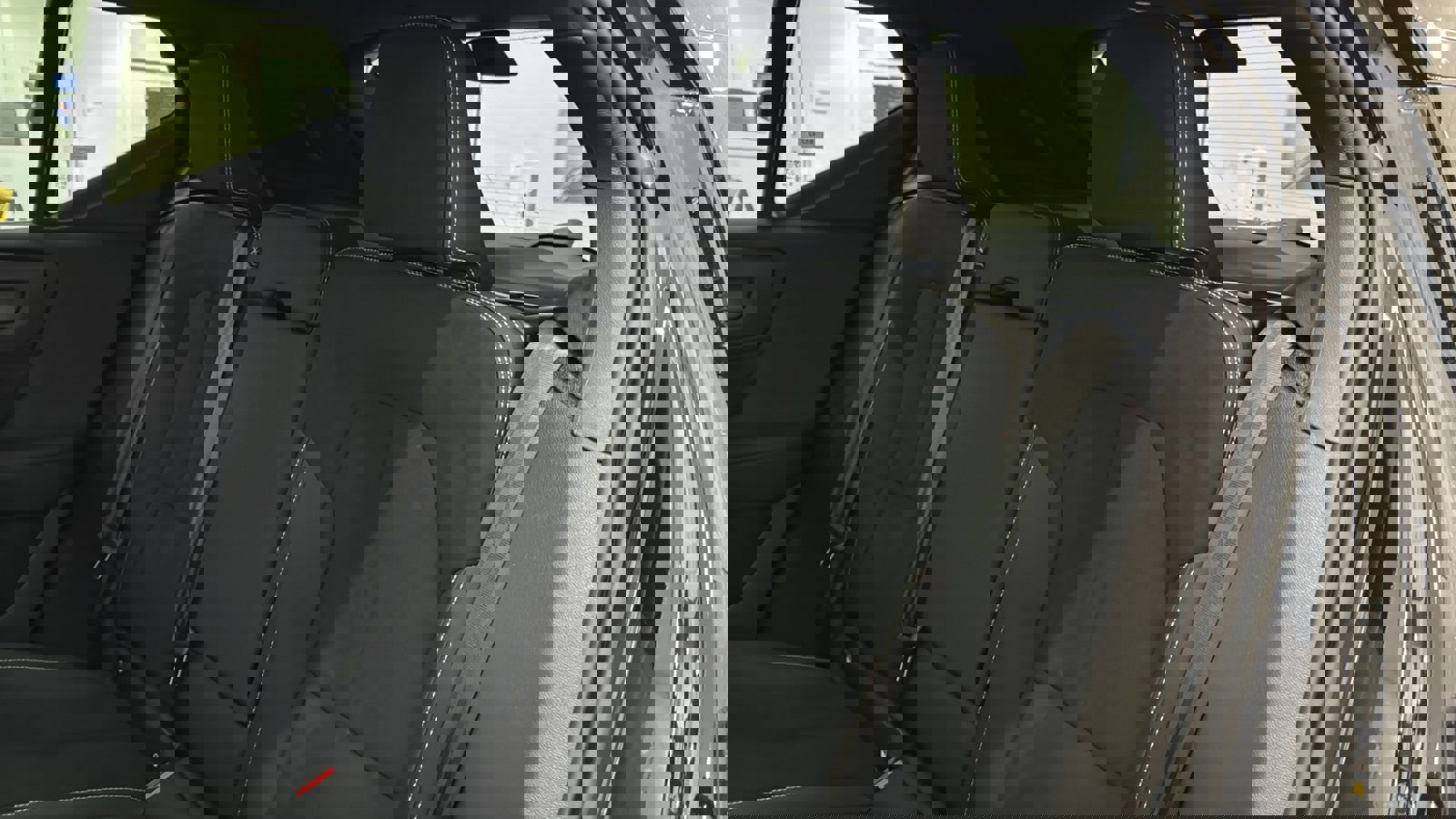 Used 2026 Volvo XC40 B5 Ultra w/ Protection Package Premier image 26