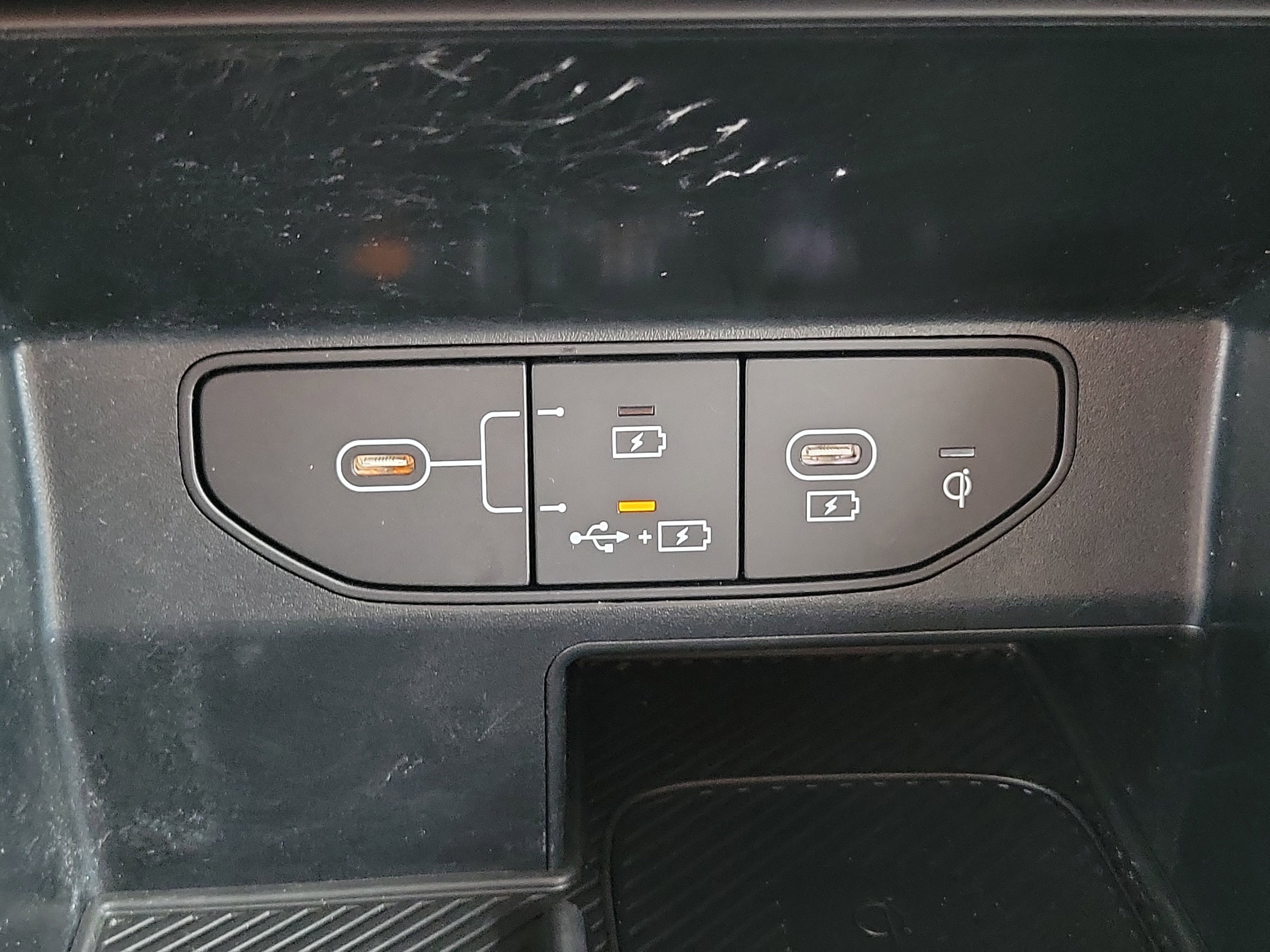 Used 2024 Kia Sorento S FWD image 29