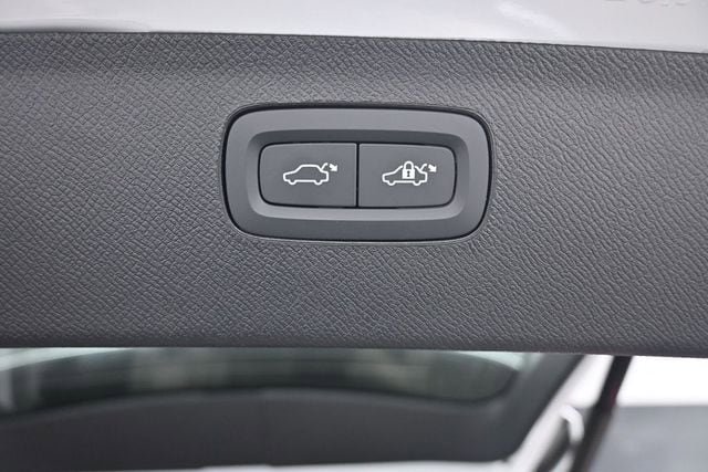 Certified 2026 Volvo XC90 T8 Ultra w/ Protection Package Premier AWD/4WD image 25