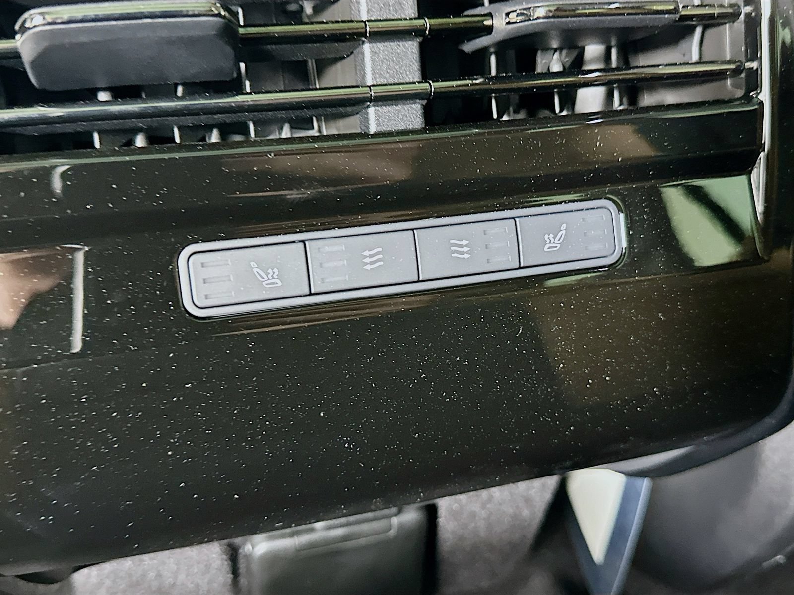 New 2026 Land Rover Range Rover Sport Dynamic SE AWD/4WD image 37
