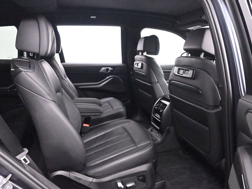 Used 2019 BMW X7 xDrive40i w/ Premium Package image 17