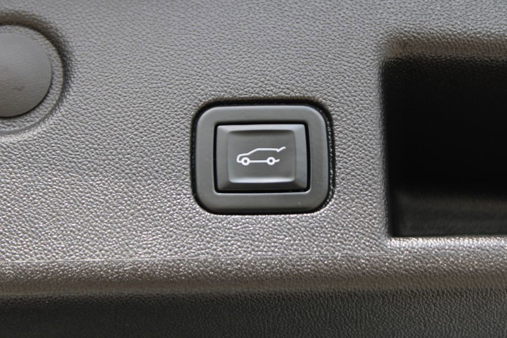 Used 2022 Chevrolet Equinox Premier AWD/4WD image 30