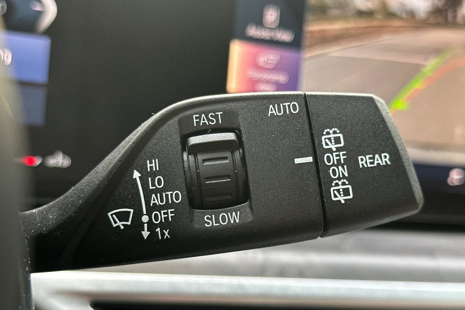 Used 2026 BMW X5 xDrive40i w/ M Sport Package image 33