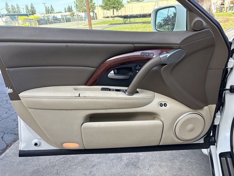 Used 2010 Acura RL AWD/4WD image 30