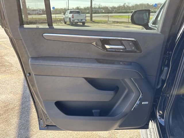 New 2026 Chevrolet Suburban Premier image 37