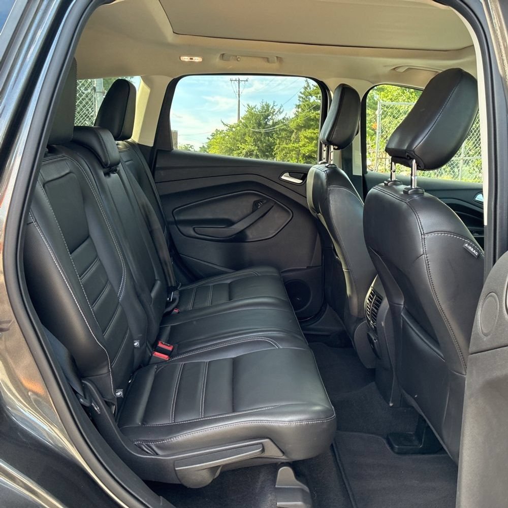 Used 2019 Ford Escape Titanium AWD/4WD image 11
