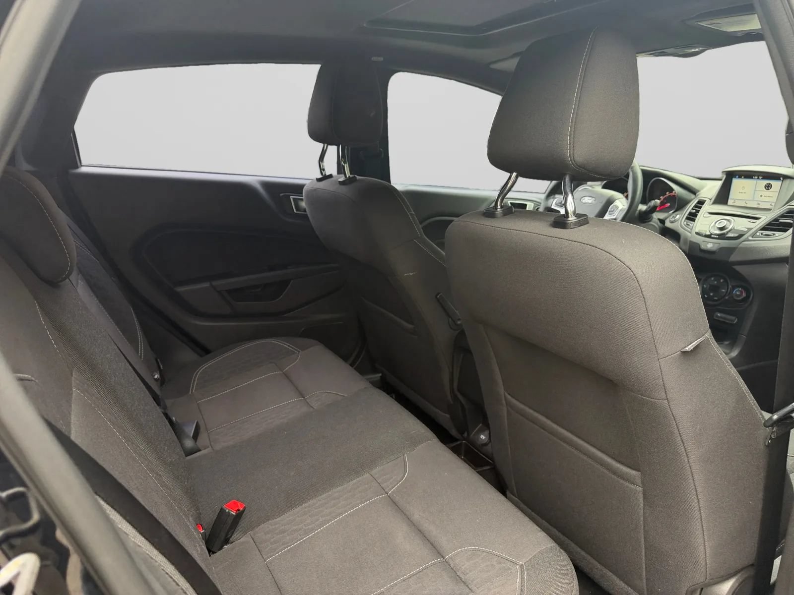 Used 2016 Ford Fiesta ST FWD image 31