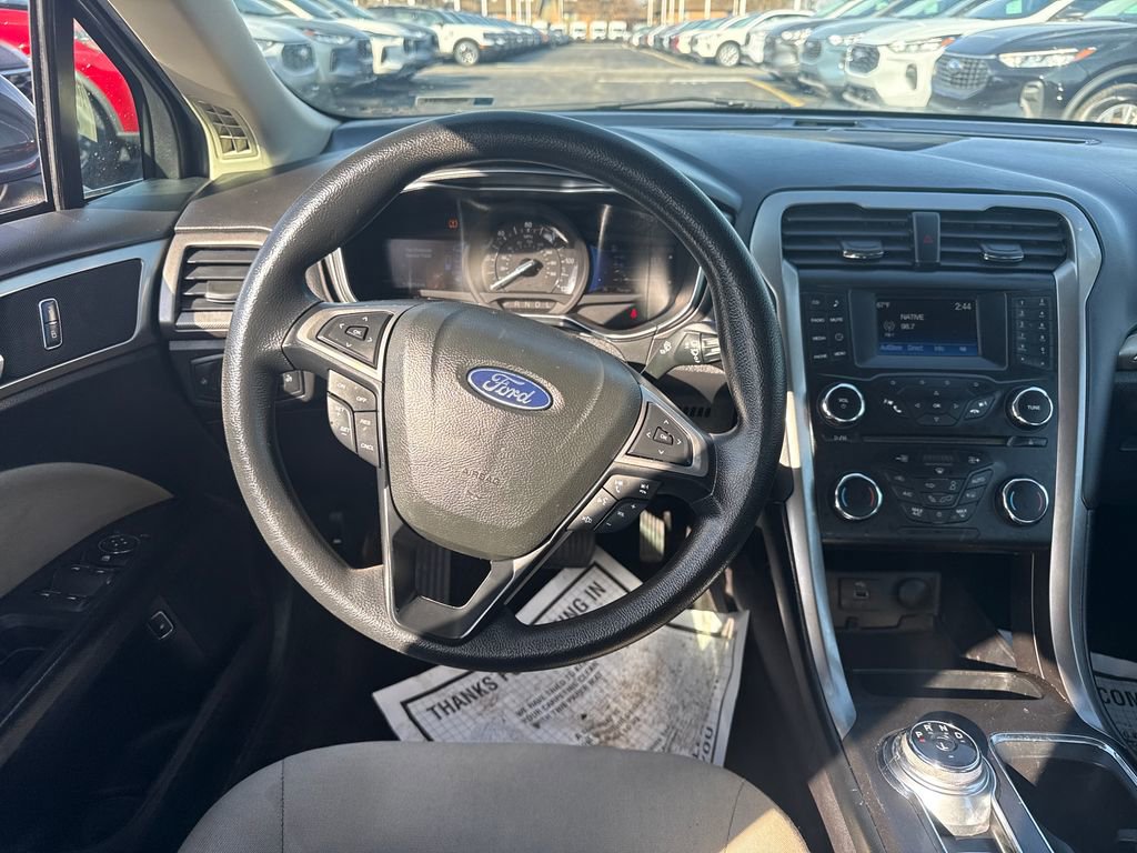 Used 2018 Ford Fusion S image 17