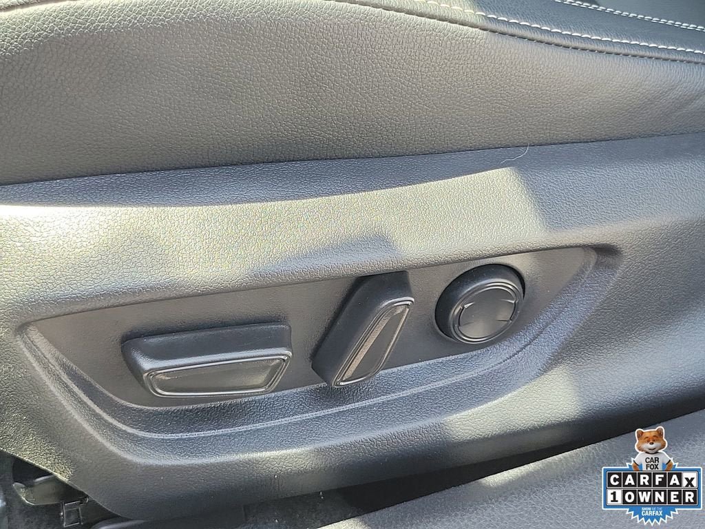 Used 2025 Toyota Camry SE FWD image 21