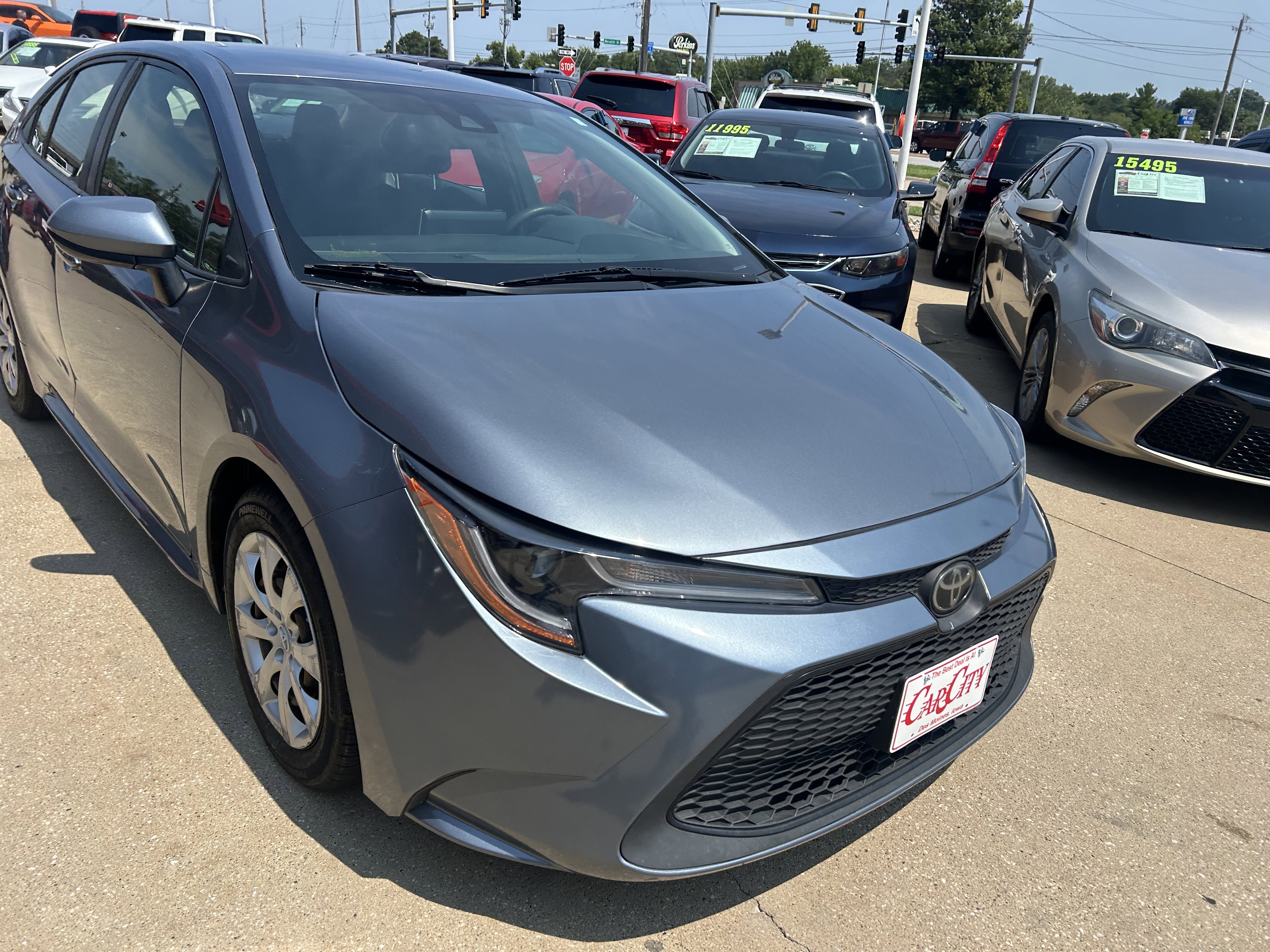 Used 2020 Toyota Corolla LE image 3