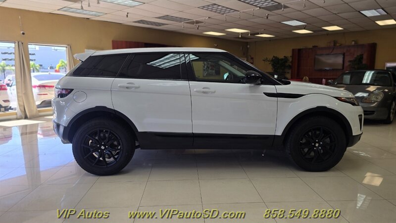 Used 2018 Land Rover Range Rover Evoque SE Premium AWD/4WD image 5