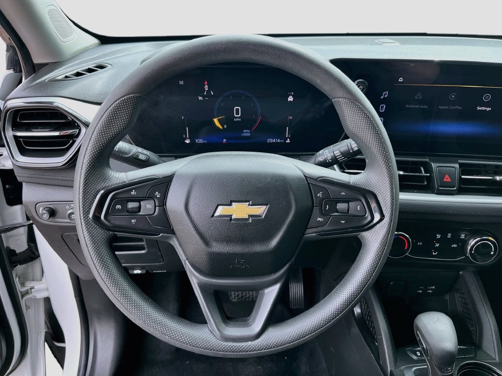 Used 2025 Chevrolet TrailBlazer LS w/ LS Convenience Package FWD image 11