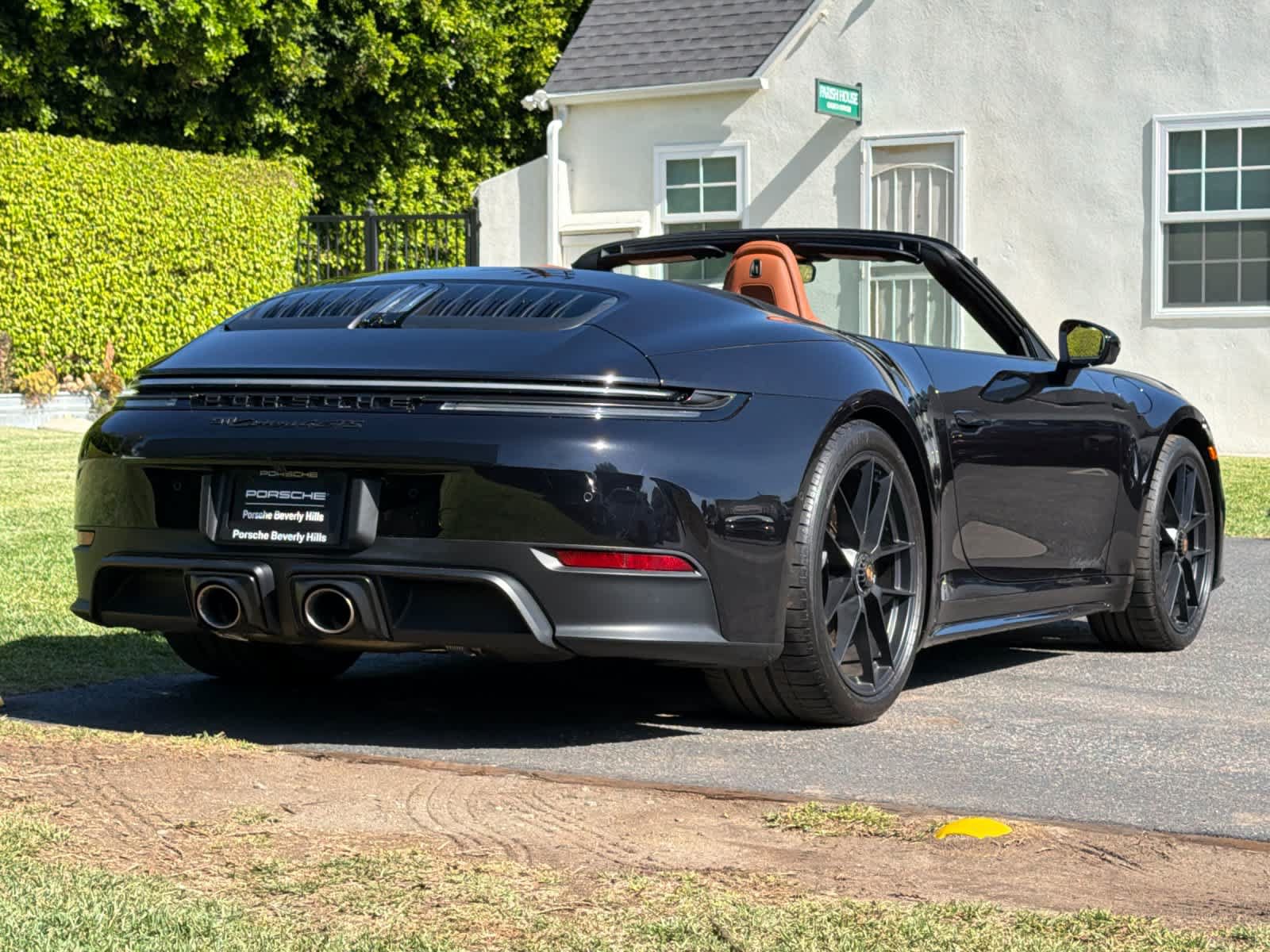 Certified 2026 Porsche 911 Carrera 4 GTS AWD/4WD image 8