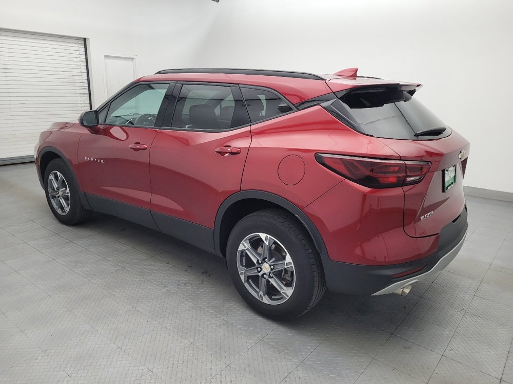 Used 2024 Chevrolet Blazer LT w/ Convenience Package FWD image 3
