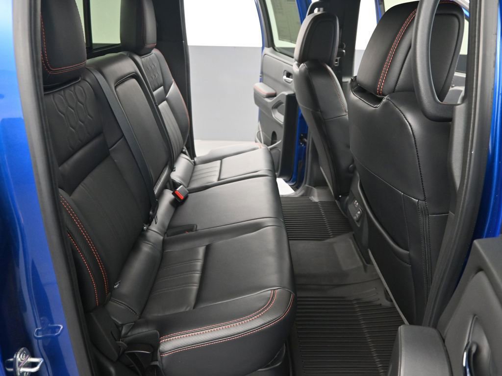 Used 2024 Nissan Frontier PRO-4X w/ Pro Premium Package image 27