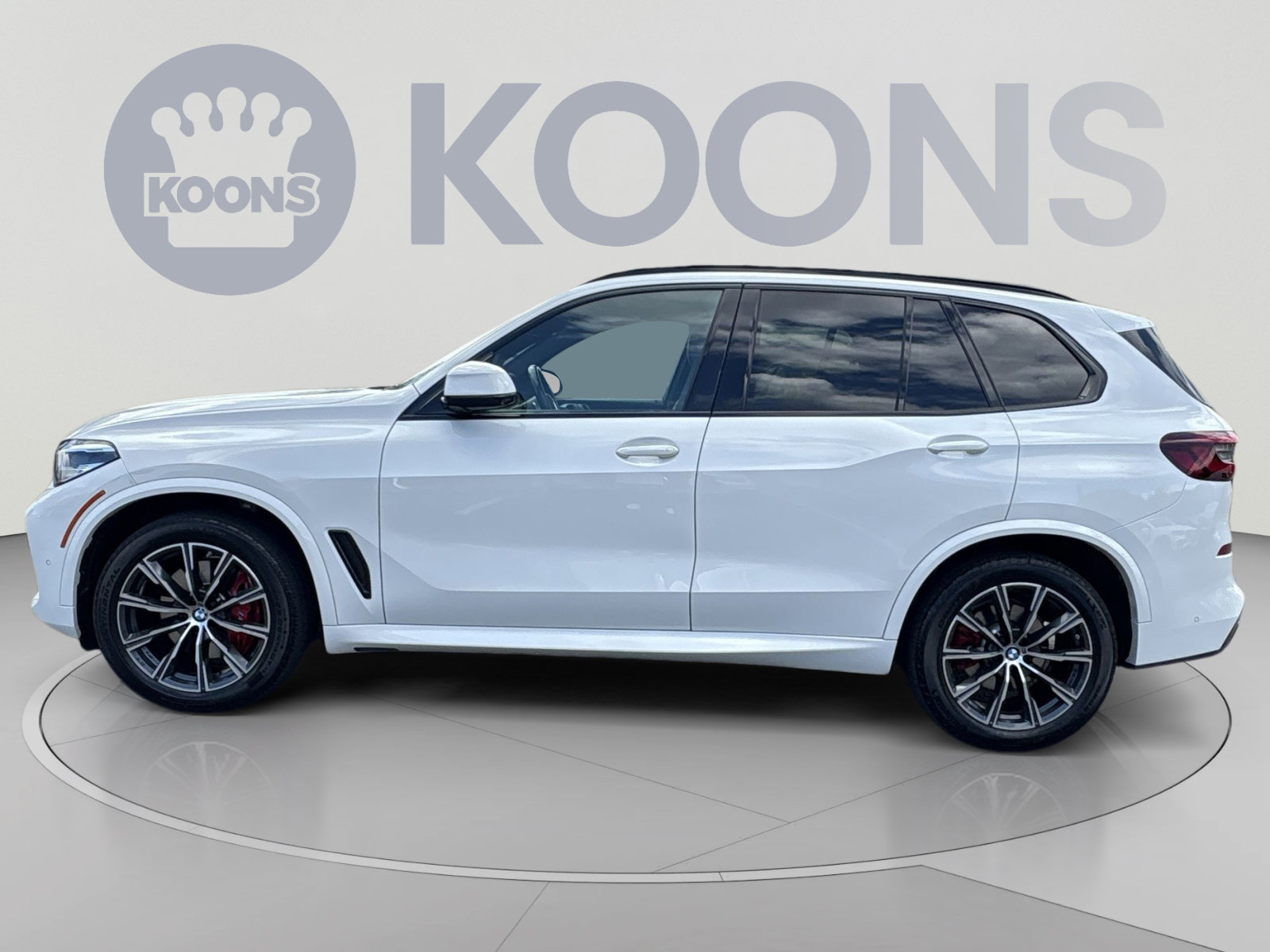 Used 2023 BMW X5 xDrive40i w/ M Sport Package AWD/4WD image 2