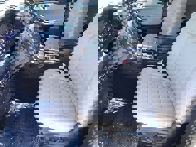 Used 2023 Ford Explorer XLT w/ Equipment Group 202A image 6