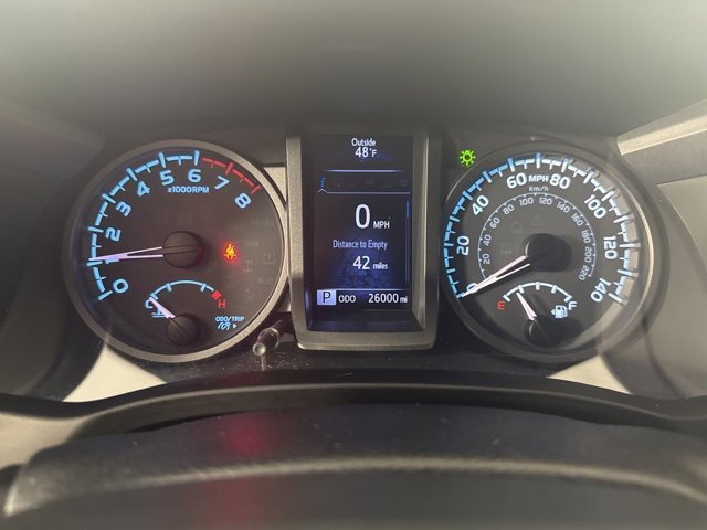 Used 2018 Toyota Tacoma TRD Sport image 16