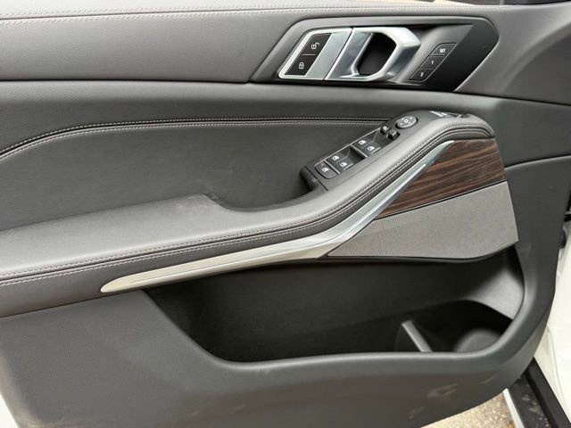 New 2026 BMW X5 sDrive40i w/ Premium Package image 15