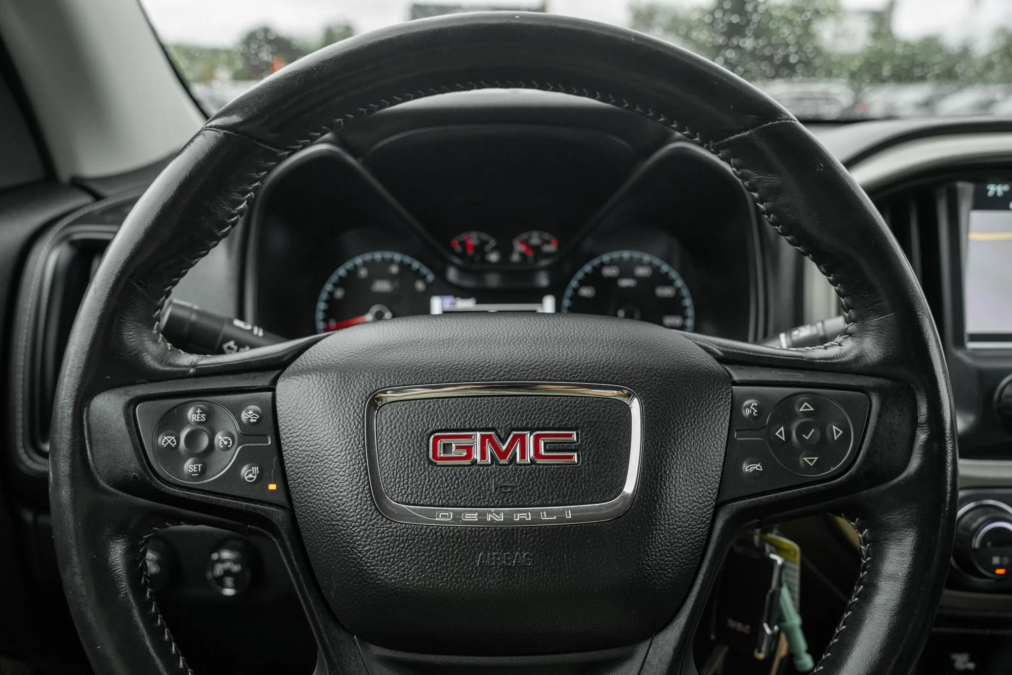 Used 2018 GMC Canyon Denali AWD/4WD image 18