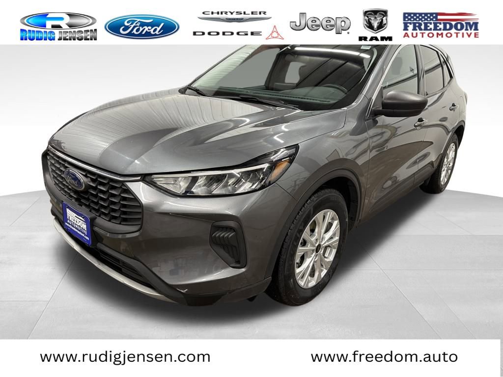 Used 2024 Ford Escape Active w/ Cold Weather Package image 1