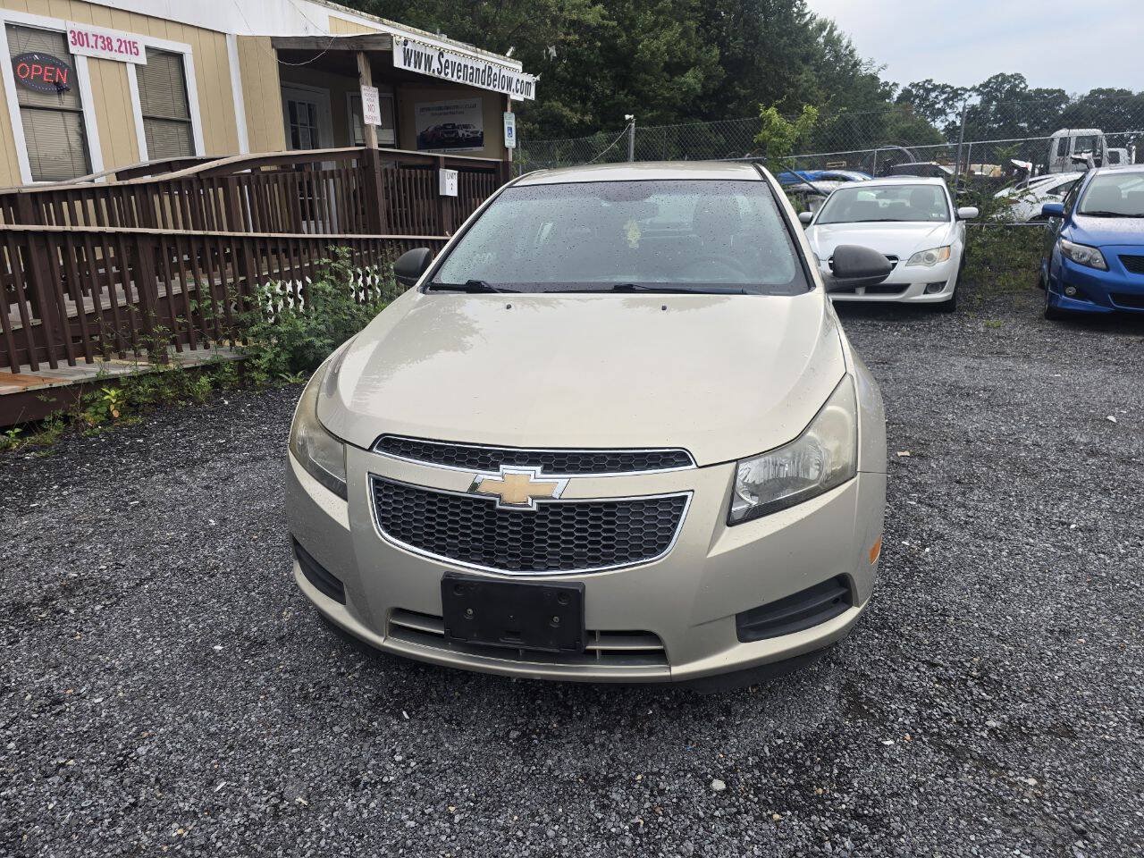 Used 2012 Chevrolet Cruze LS w/ Connectivity Package FWD image 5