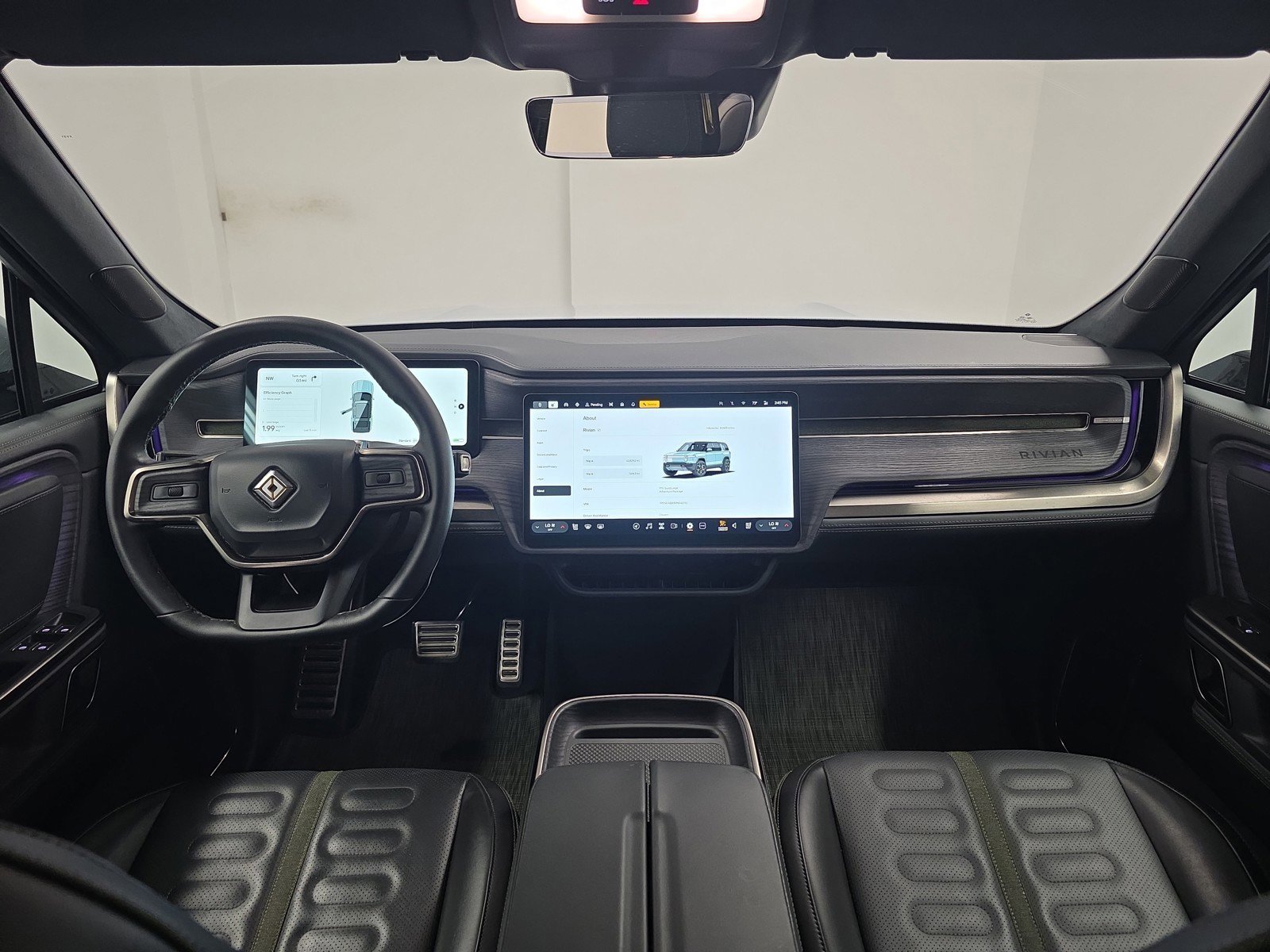 Used 2024 Rivian R1S Adventure AWD/4WD image 27