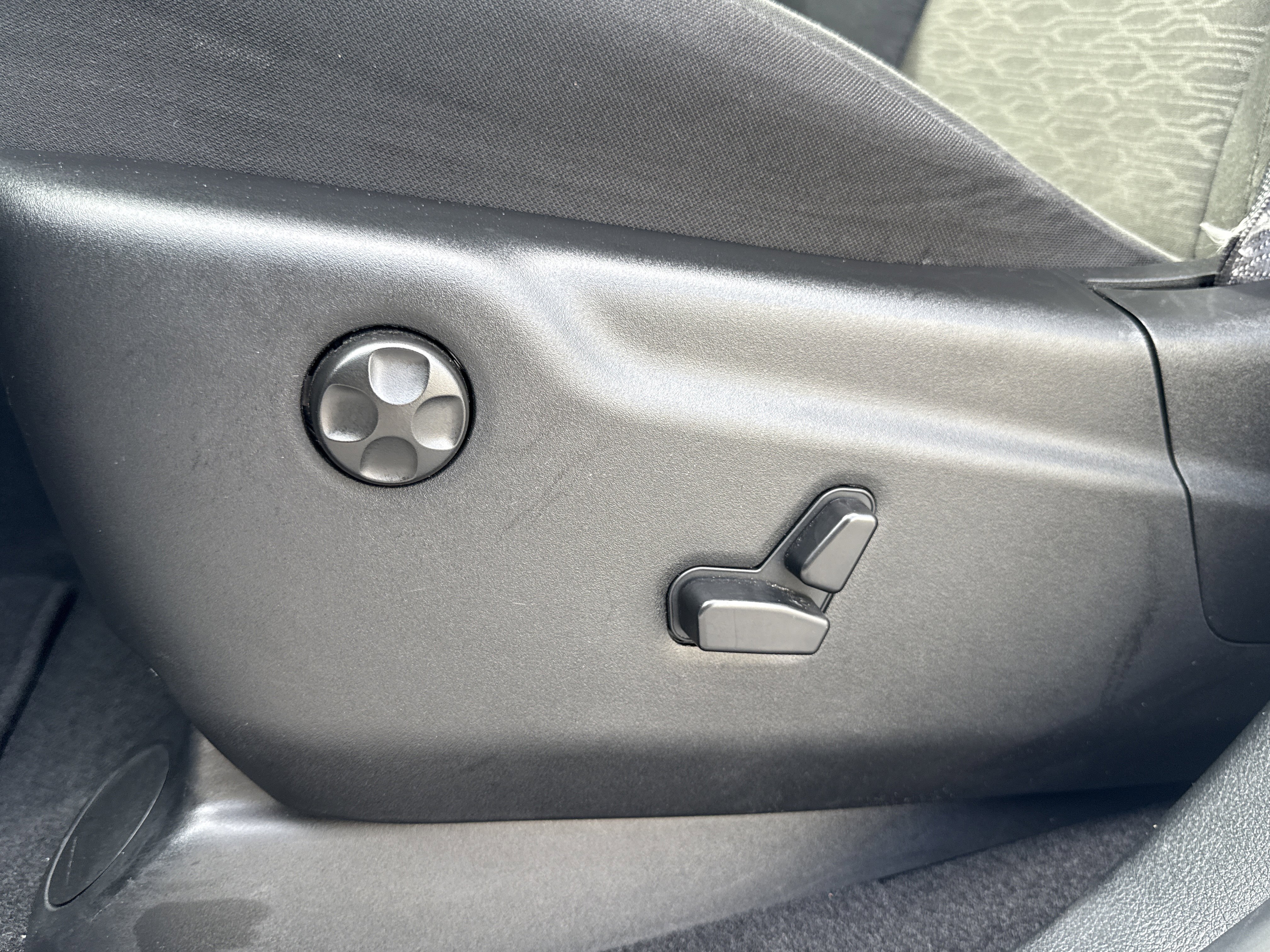 Used 2025 Dodge Durango GT image 24